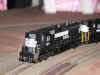gp40-1369.jpg (114942 bytes)